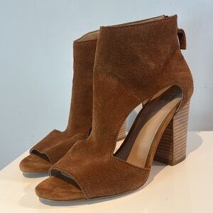 Paige “Marea” Cognac Brown Suede Leather Sandal Cutout Size 8